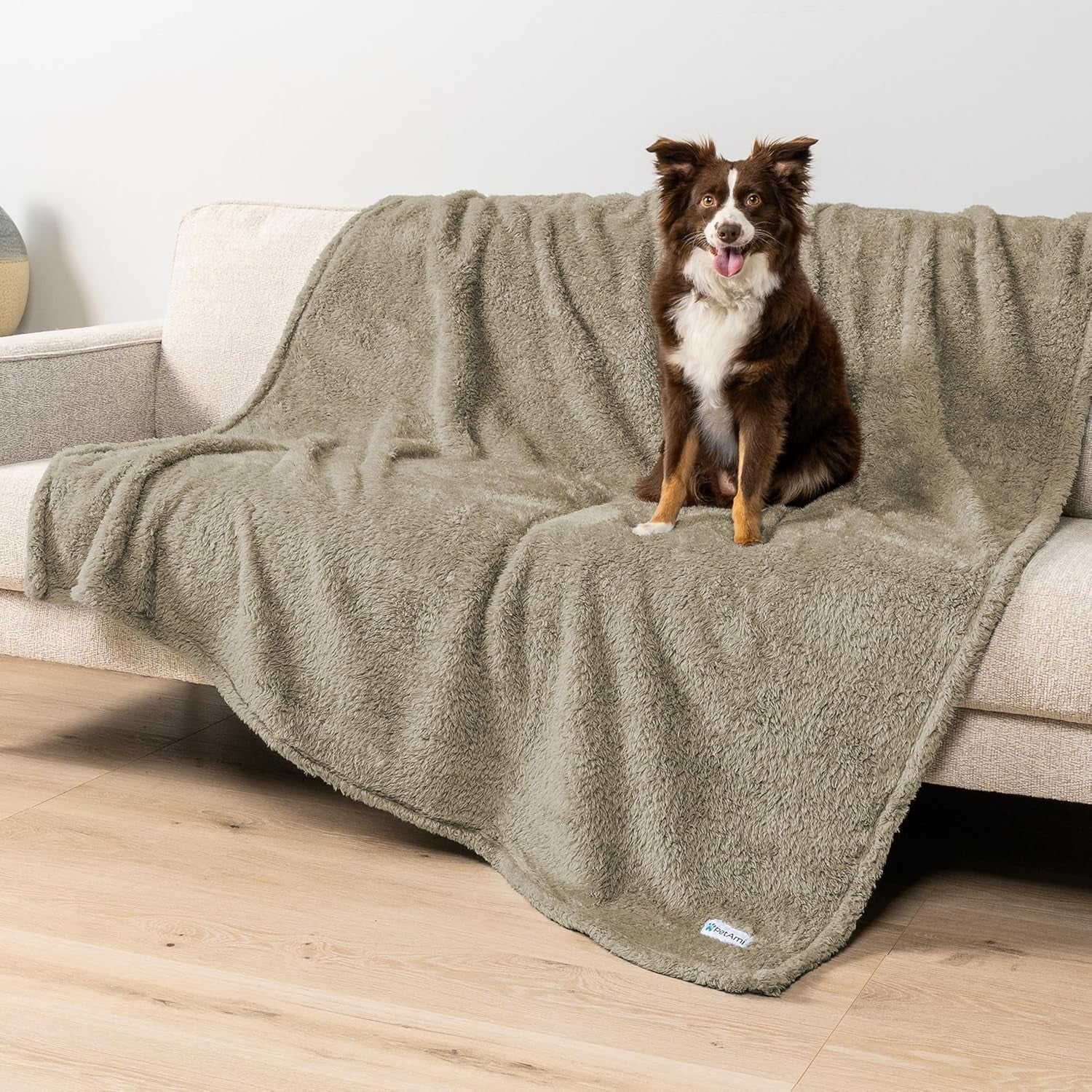 Fluffy Waterproof Dog Blanket for Bed Large Dogs, Soft Warm Pet Sherpa Throw Pee Proof Couch Cover, Reversible Cat Blanket Sofa Crate Kennel Protector, Washable Mat (Taupe Camel, 60X80).
