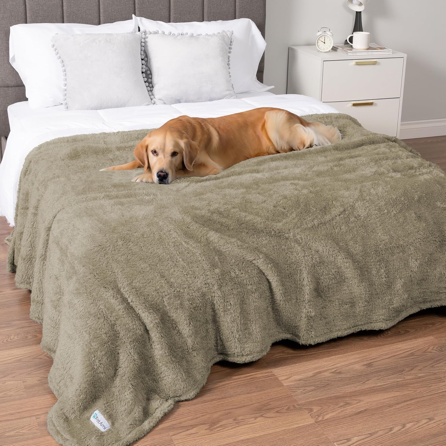 Fluffy Waterproof Dog Blanket for Bed Large Dogs, Soft Warm Pet Sherpa Throw Pee Proof Couch Cover, Reversible Cat Blanket Sofa Crate Kennel Protector, Washable Mat (Taupe Camel, 60X80).